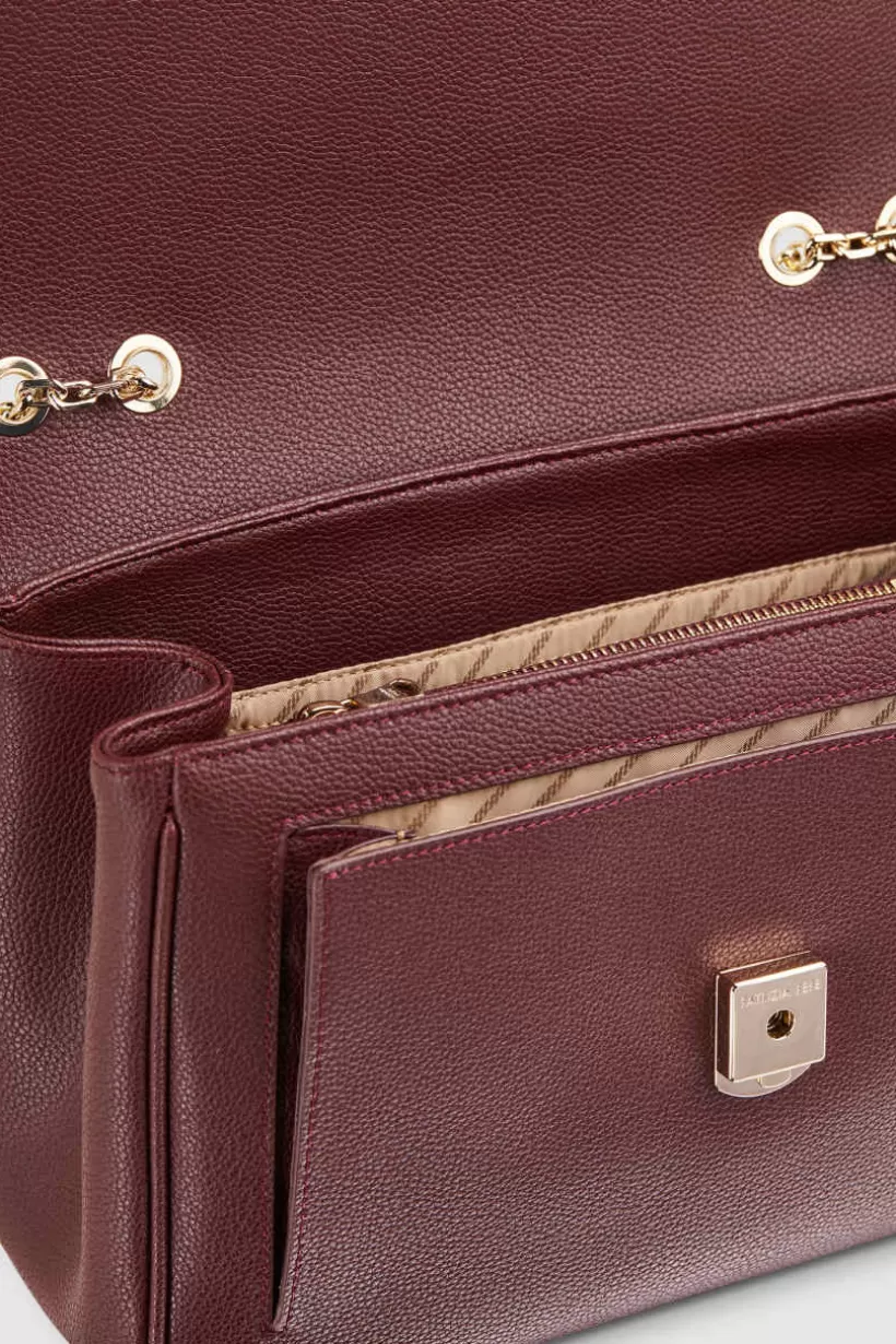 fly_skrzana_torba_na_rami_z_acuszkiem_4-1.webp Fly skórzana torba na ramię z łańcuszkiem^Patrizia Pepe Flash Sale