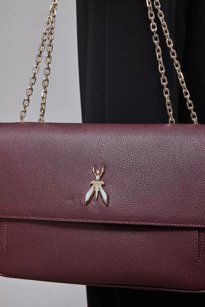 fly_skrzana_torba_na_rami_z_acuszkiem_5-1.webp Fly skórzana torba na ramię z łańcuszkiem^Patrizia Pepe Flash Sale