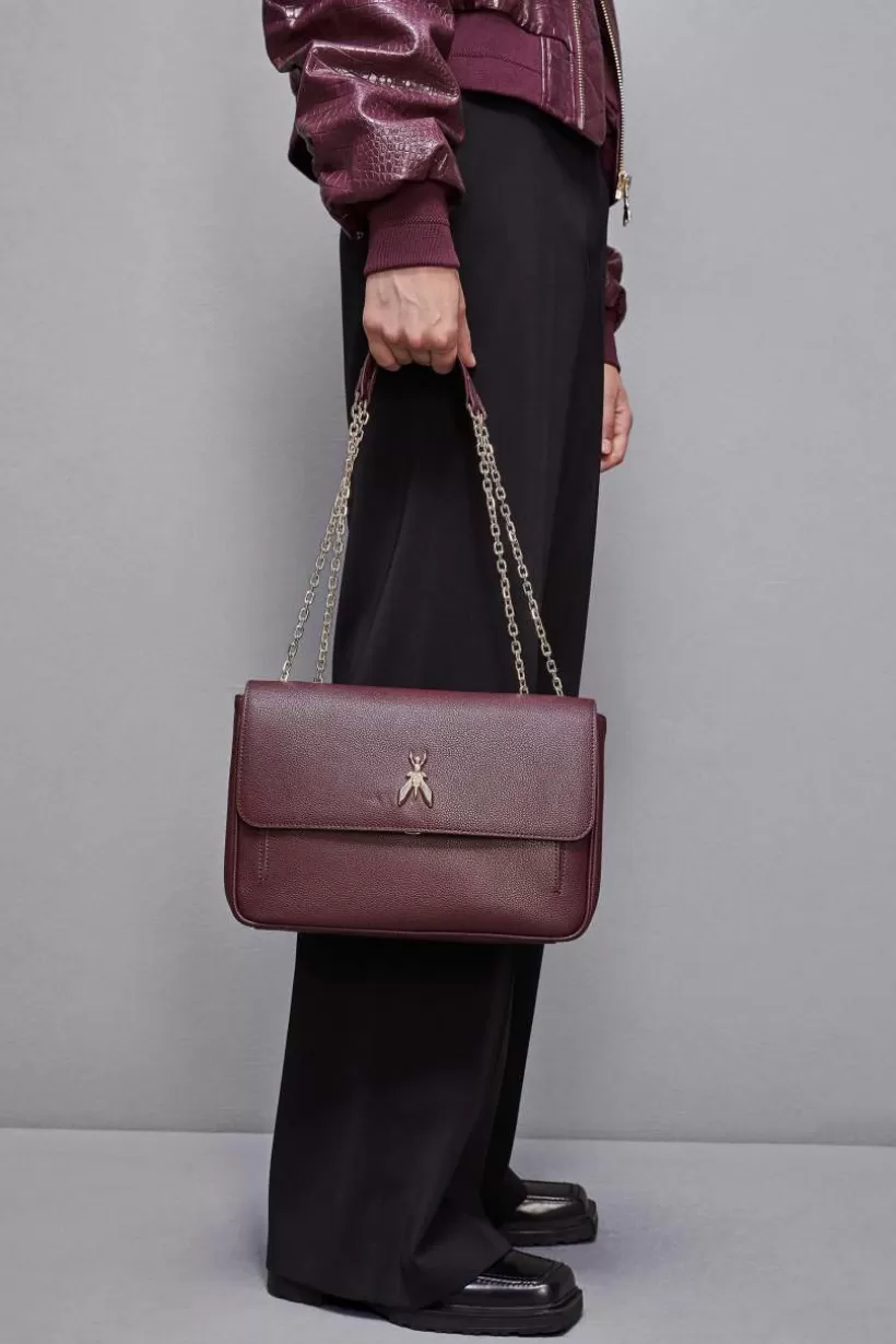 fly_skrzana_torba_na_rami_z_acuszkiem_6-1.webp Fly skórzana torba na ramię z łańcuszkiem^Patrizia Pepe Flash Sale