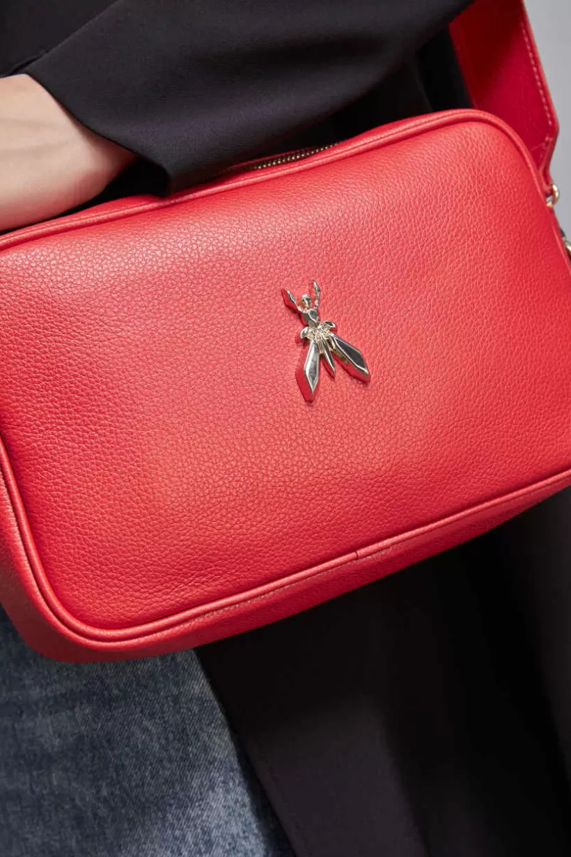 Fly skórzana torba typu Camera bag z łańcuszkiem^Patrizia Pepe Sale