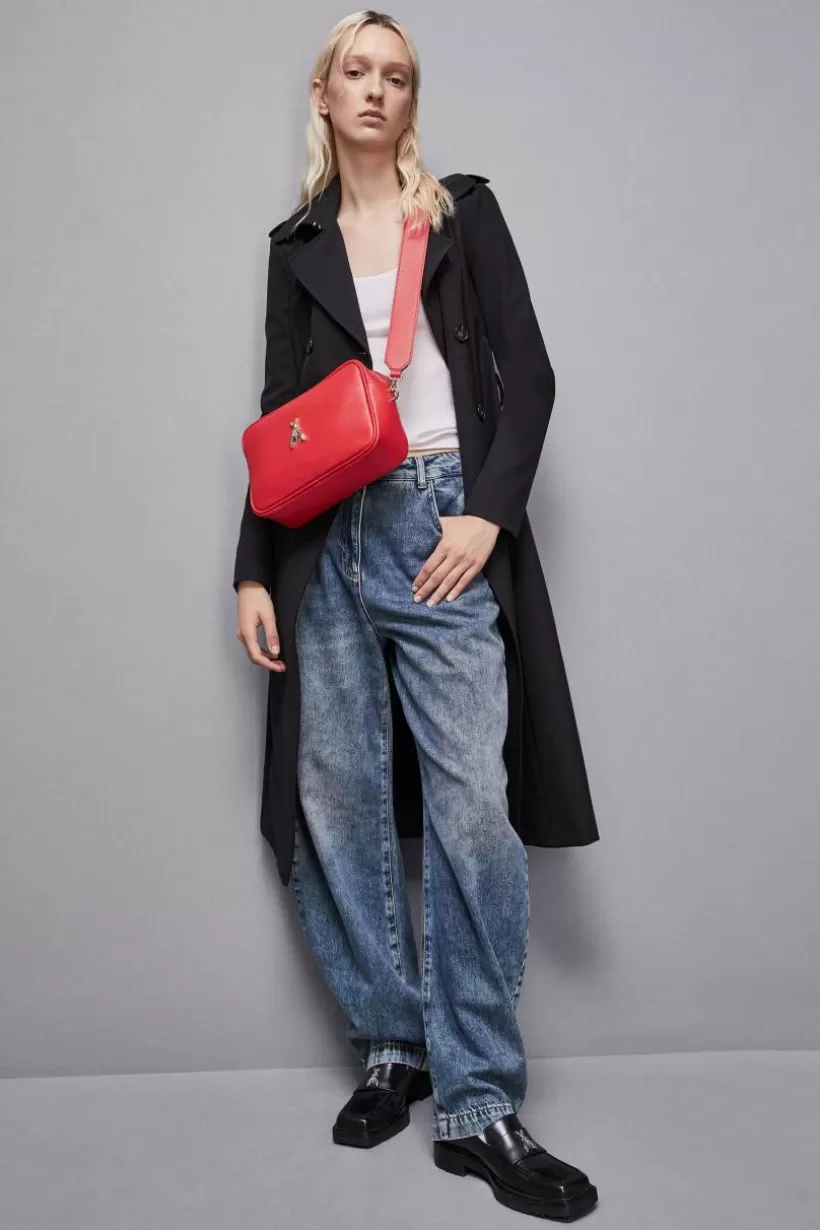 Fly skórzana torba typu Camera bag z łańcuszkiem^Patrizia Pepe Sale