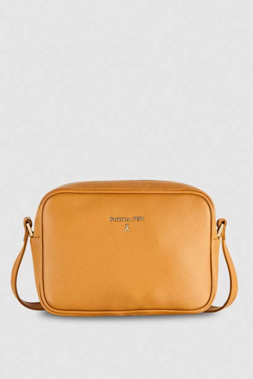 Fly skórzana torba typu Camera bag z wewnętrzną kieszenią^Patrizia Pepe Fashion