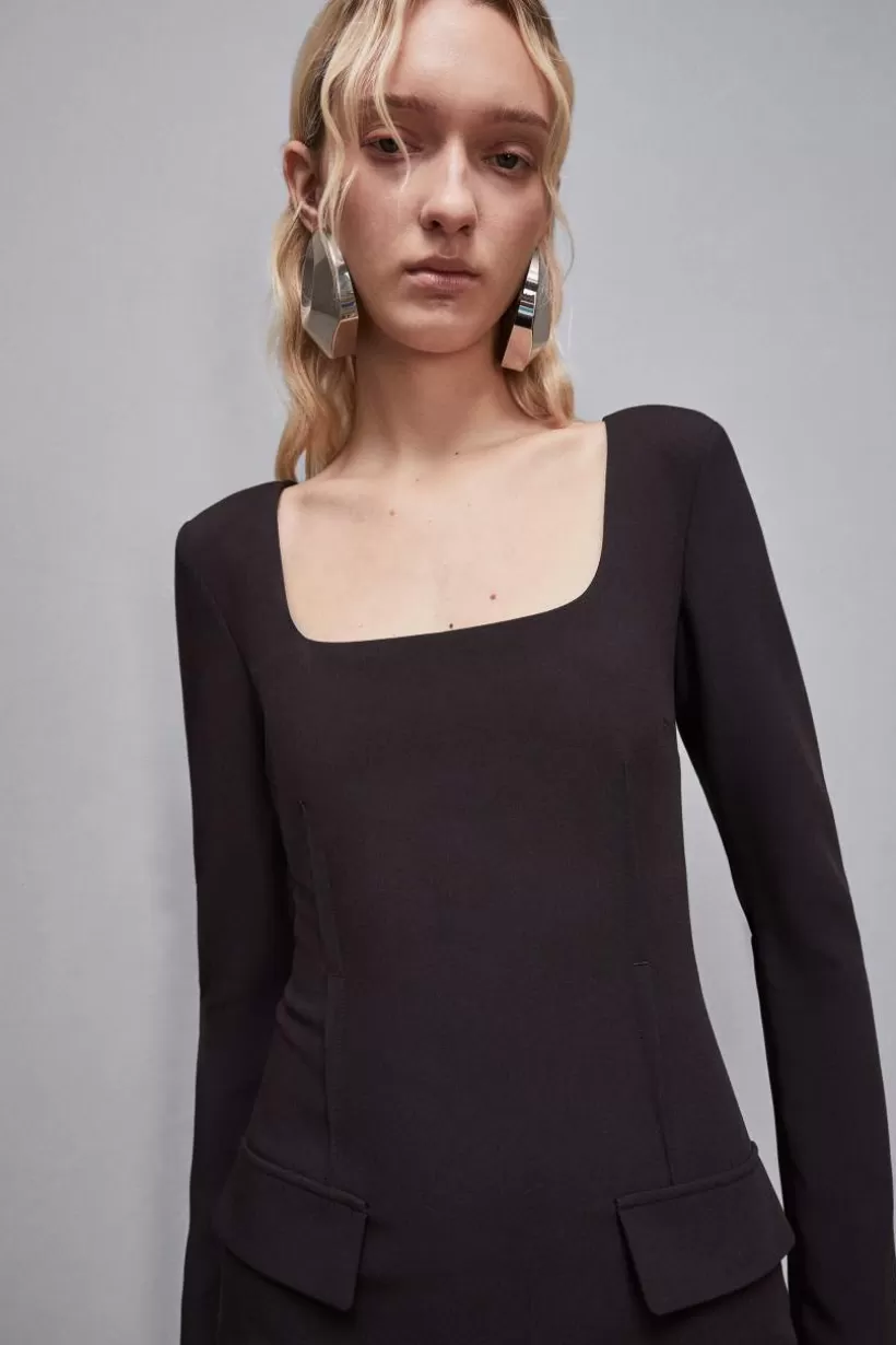 mini_sukienka_slim_fit_z_diagonalu_3-1.webp Mini sukienka slim fit z diagonalu^Patrizia Pepe Fashion