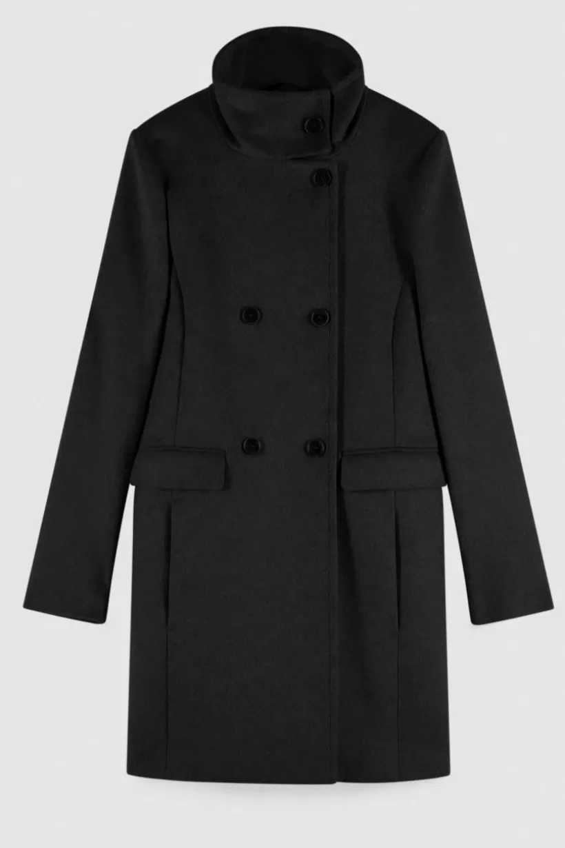 paszcz_z_sukna_z_wysokim_konierzem_essential_4-1.webp Płaszcz z sukna z wysokim kołnierzem "Essential"^Patrizia Pepe New