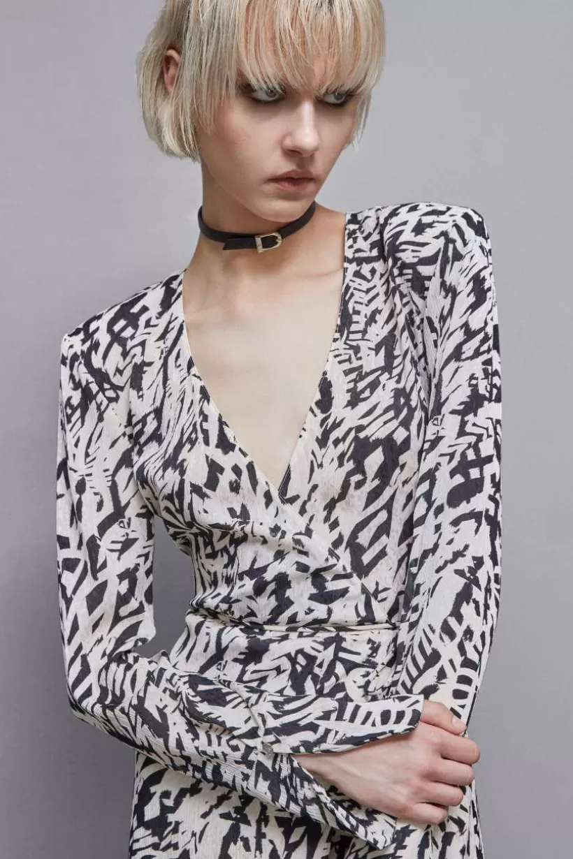 sukienka_mini_z_orety_3.webp Sukienka mini z żorżety^Patrizia Pepe Outlet