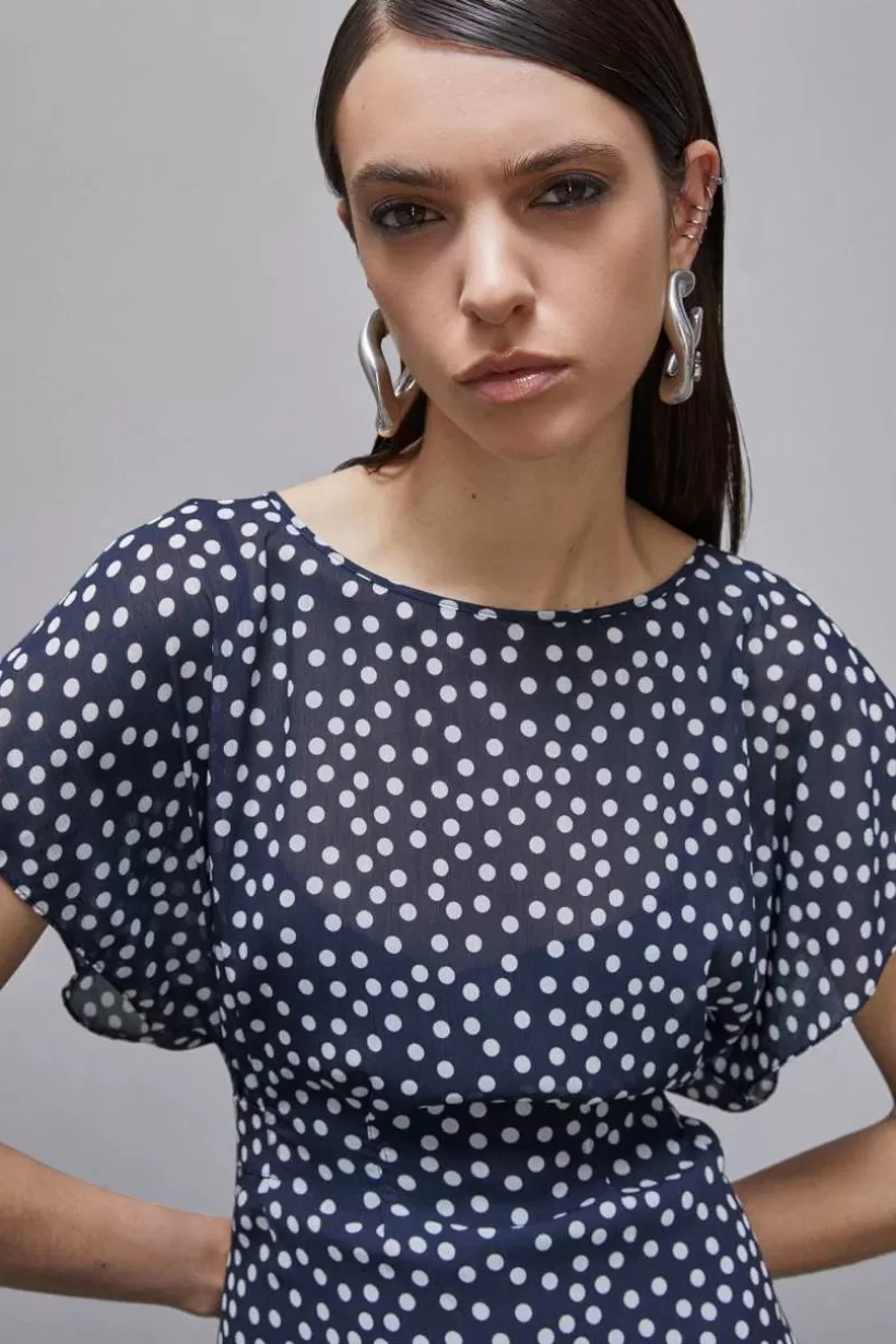 sukienka_mini_ze_wzorzystej_orety_3.webp Sukienka mini ze wzorzystej żorżety^Patrizia Pepe Sale