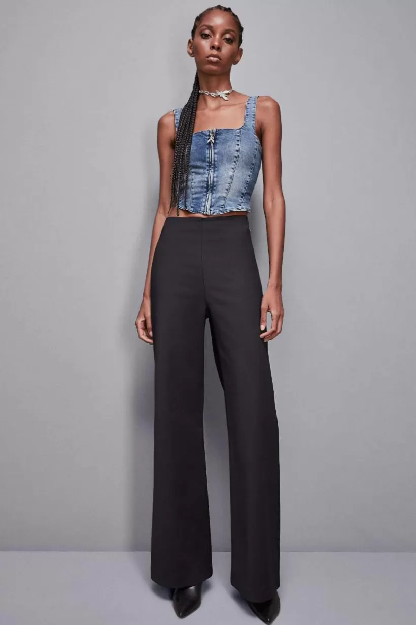 top_z_elastycznego_denimu_5.webp Top z elastycznego denimu^Patrizia Pepe Best