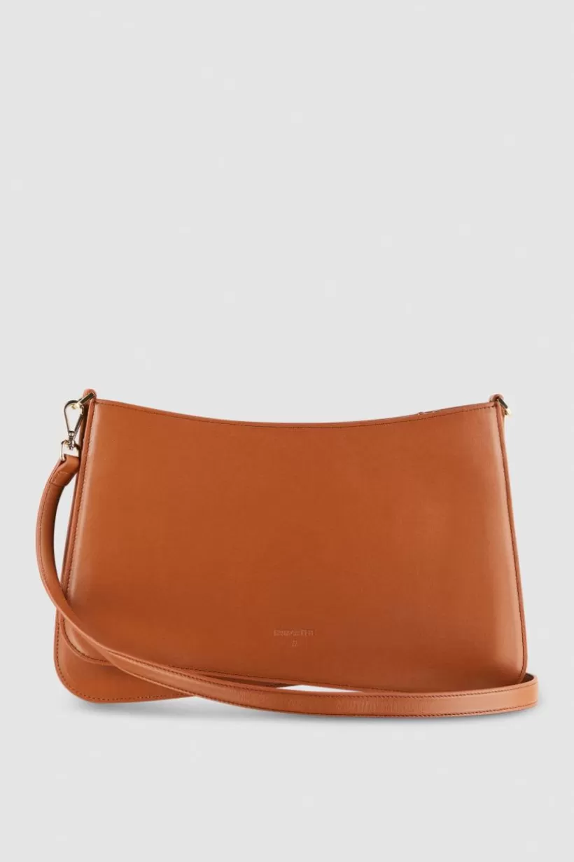 torebka_do_rki_z_odpinanym_skrzanym_uchwytem_2-1.webp Torebka do ręki z odpinanym skórzanym uchwytem^Patrizia Pepe Sale