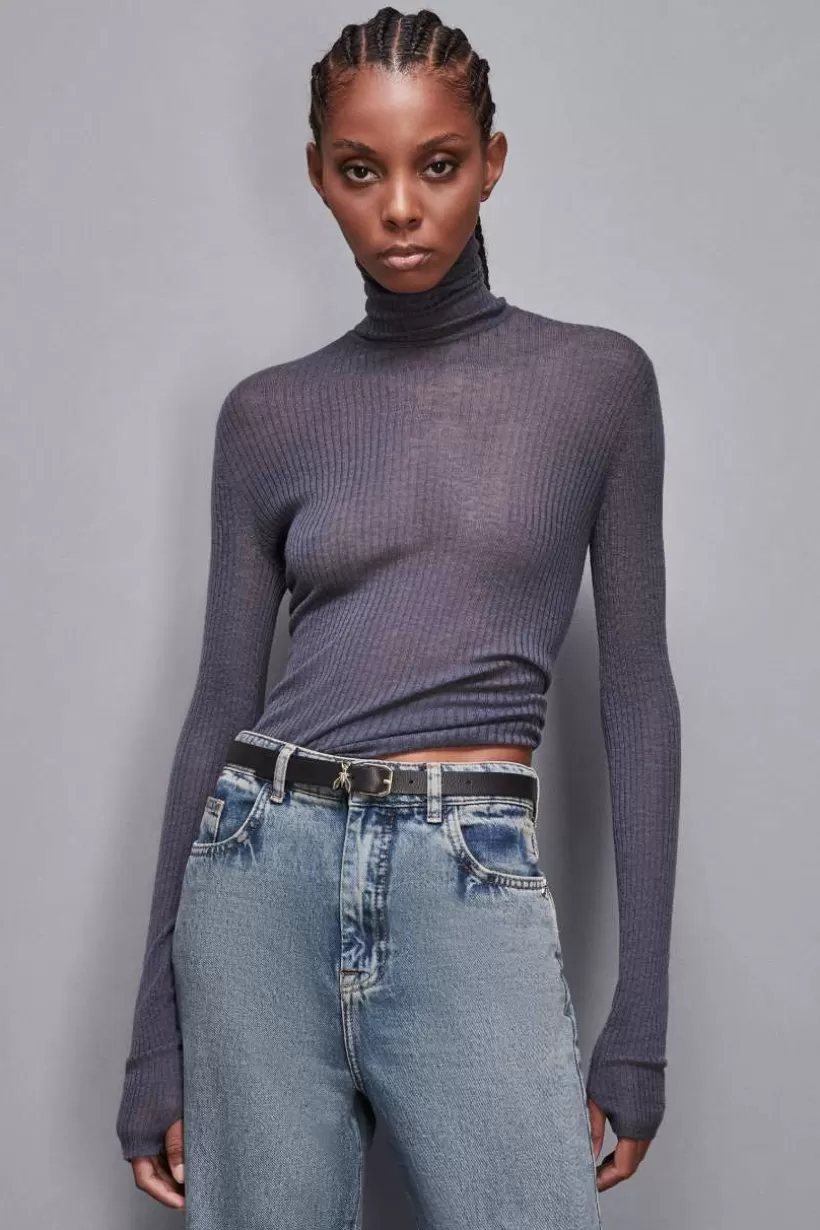 weniana_bluzka_slim_fit_essential_1-1.webp Wełniana bluzka slim fit Essential^Patrizia Pepe Outlet